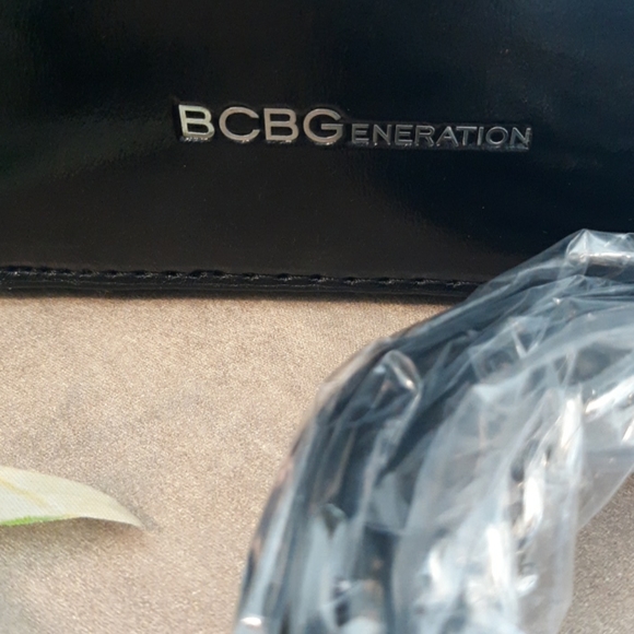 NEW! BCBGeneration Mini Crossbody Black Purse - Picture 9 of 12